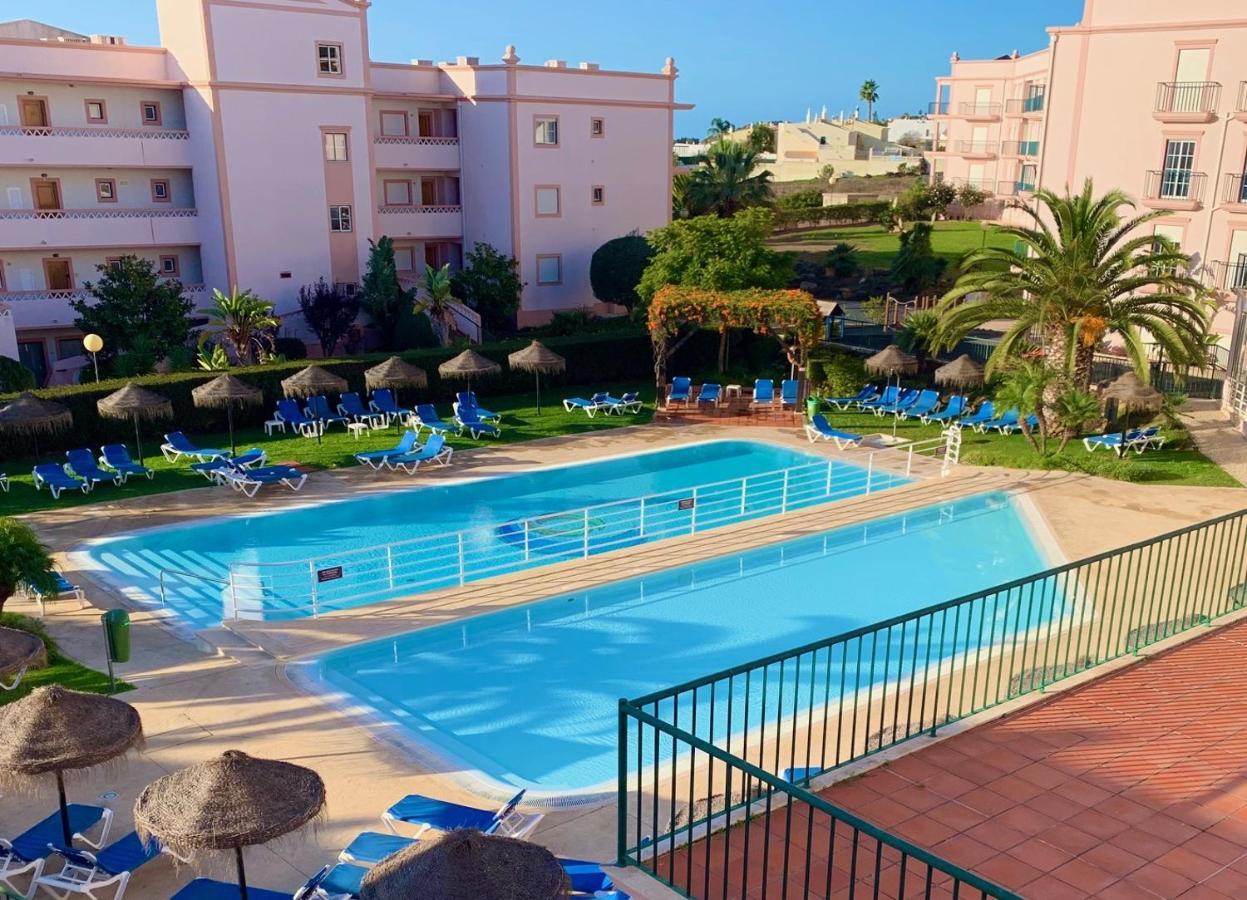 Senhora da Luz St. James Beach & Pool Apartment מראה חיצוני תמונה