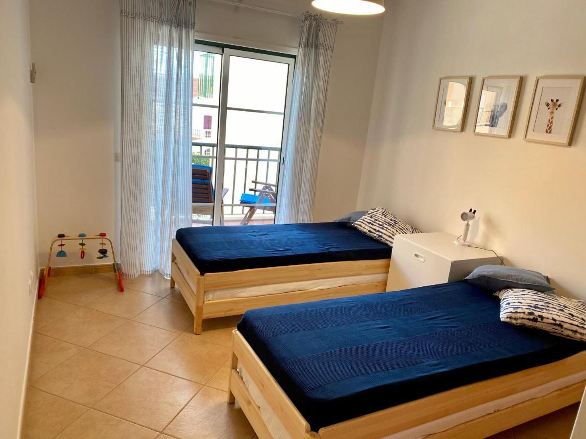 Senhora da Luz St. James Beach & Pool Apartment מראה חיצוני תמונה
