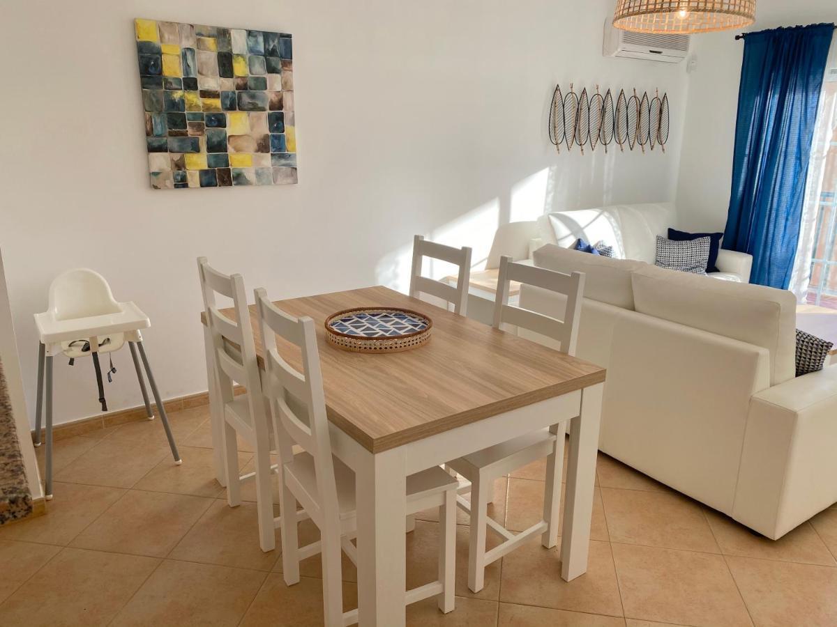 Senhora da Luz St. James Beach & Pool Apartment מראה חיצוני תמונה