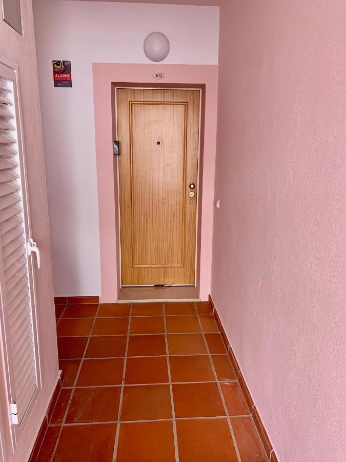 Senhora da Luz St. James Beach & Pool Apartment מראה חיצוני תמונה